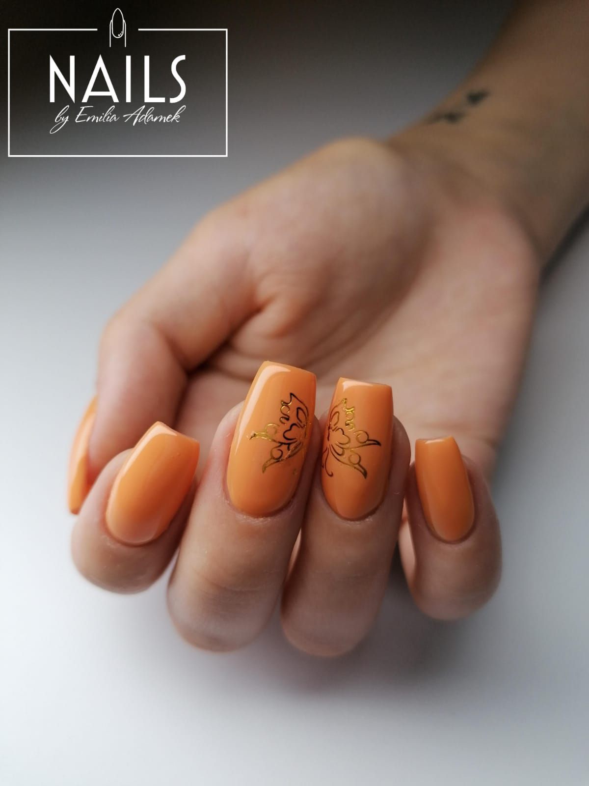 Nails by Emilia Adamek - Nagelstudio, Kosmetik und Fußpflege in Berlin Karow, Buch, Blankenburg, Pankow und Umgebung - Professionelles Nagel, Nägel, Nails, Nageldesign Nagelstudio und Wimpernstudio in 13125 Nähe S Bahnhof Berlin Karow, Buch, Blankenburg bei Emilia Adamek. Die beste Nageldesigenrin und Produkte für Stiletto, Ballerina, Babyboomer, Polygel, Cat Eye, Fullcover, French, Natur, Glitzer, Nagel, Nägel, Nails Studio, Nagelstudio, Nageldesign, Nail Art, Nail design, Nagelmodellage, Design, Maniküre, Shellac, Gellack, Spa Maniküre, UV Nagellack, Wimpern, Wimpernverlängerung, Wimpernverdichtung, Wimpernwelle, Verlängerung, Verstärkung, Naturnagelverstärkung, Auffüllen, Tips, Schablonentechnik, Gel, Gel-Technik, UV-Licht, UV-Gele.