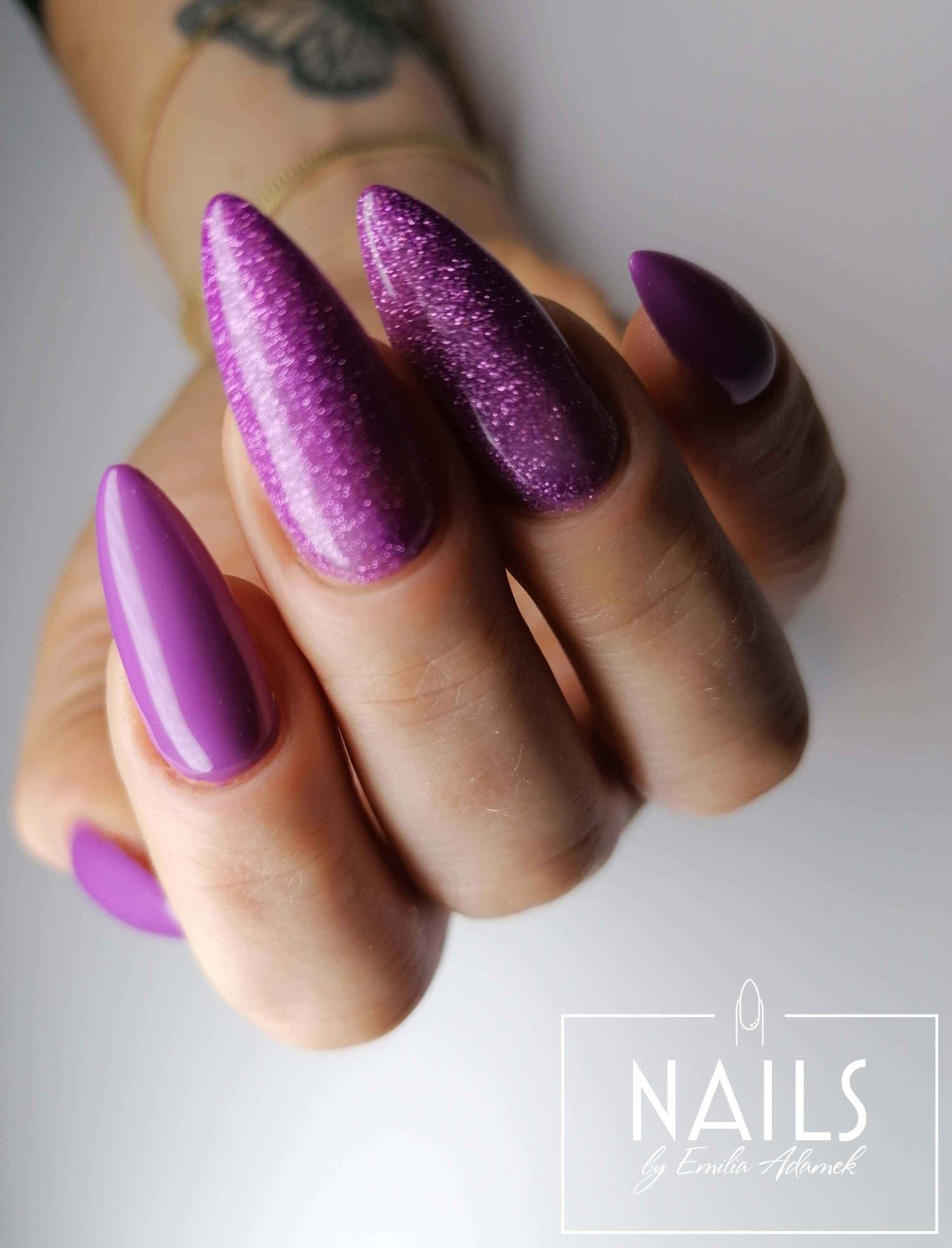 Nails by Emilia Adamek - Nagelstudio, Kosmetik und Fußpflege in Berlin Karow, Buch, Blankenburg, Pankow und Umgebung - Professionelles Nagel, Nägel, Nails, Nageldesign Nagelstudio und Wimpernstudio in 13125 Nähe S Bahnhof Berlin Karow, Buch, Blankenburg bei Emilia Adamek. Die beste Nageldesigenrin und Produkte für Stiletto, Ballerina, Babyboomer, Polygel, Cat Eye, Fullcover, French, Natur, Glitzer, Nagel, Nägel, Nails Studio, Nagelstudio, Nageldesign, Nail Art, Nail design, Nagelmodellage, Design, Maniküre, Shellac, Gellack, Spa Maniküre, UV Nagellack, Wimpern, Wimpernverlängerung, Wimpernverdichtung, Wimpernwelle, Verlängerung, Verstärkung, Naturnagelverstärkung, Auffüllen, Tips, Schablonentechnik, Gel, Gel-Technik, UV-Licht, UV-Gele.